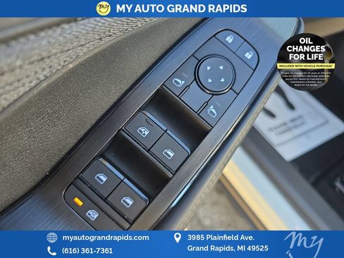 Used 2023 Nissan Rogue SV AWD/4WD image 11