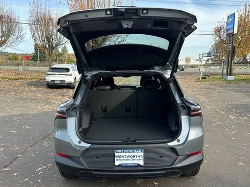 New 2026 Chevrolet Equinox EV LT image 7
