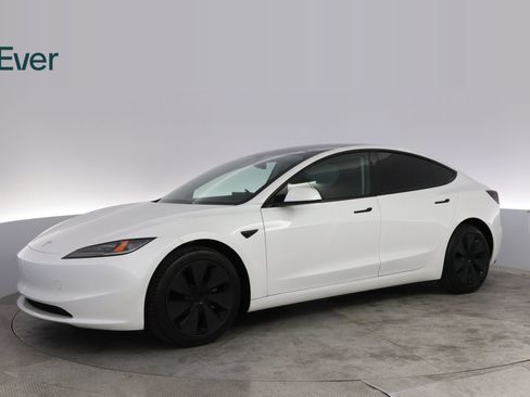 Used 2025 Tesla Model 3 Long Range AWD/4WD image 18
