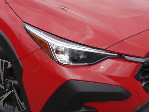 Certified 2025 Subaru Crosstrek 2.0i Premium AWD/4WD image 2