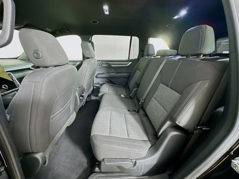 Used 2025 GMC Acadia Elevation FWD image 28