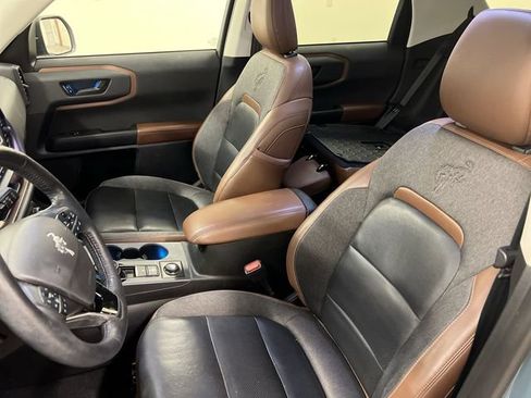Certified 2021 Ford Bronco Sport Outer Banks w/ Outer Banks Package (96D) AWD/4WD image 4