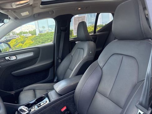 Used 2024 Volvo XC40 B5 Ultimate w/ Protection Package Premier AWD/4WD image 14