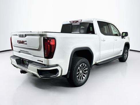 Used 2021 GMC Sierra 1500 AT4 w/ AT4 Premium Package AWD/4WD image 9