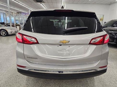 Used 2021 Chevrolet Equinox LT w/ Driver Convenience Package AWD/4WD image 6