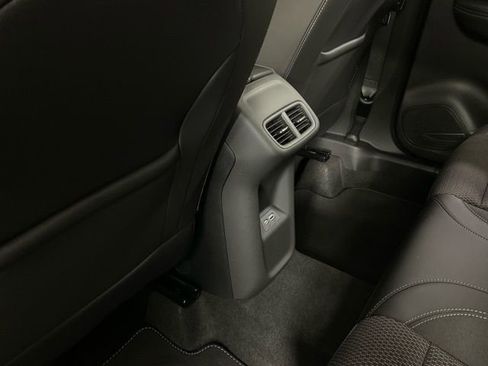 Used 2023 Buick Envision Preferred image 17