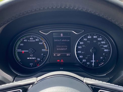 Used 2017 Audi A3 e-tron Premium image 28