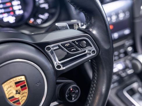 Used 2017 Porsche 911 Targa 4 GTS image 41