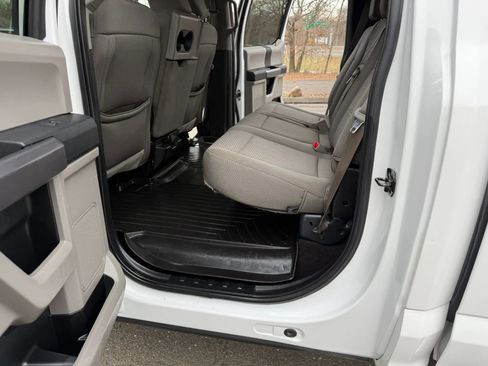 Used 2019 Ford F150 XLT image 26