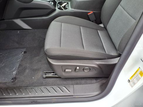 New 2025 Chevrolet Colorado W/T w/ WT Convenience Package II image 9