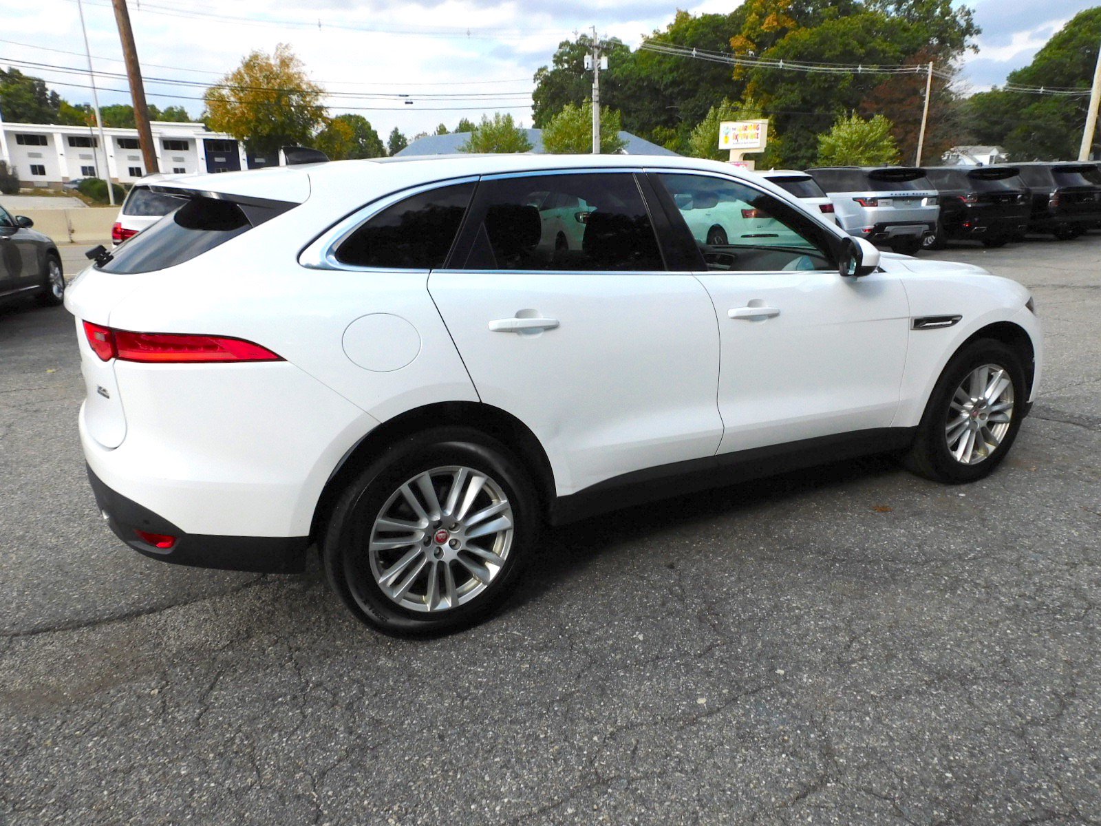 Used 2020 Jaguar F-PACE Prestige AWD/4WD image 5