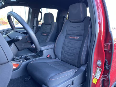 Used 2023 Nissan Frontier PRO-4X w/ Pro Convenience Package image 16