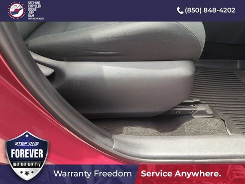 Used 2019 Toyota RAV4 XLE FWD image 37