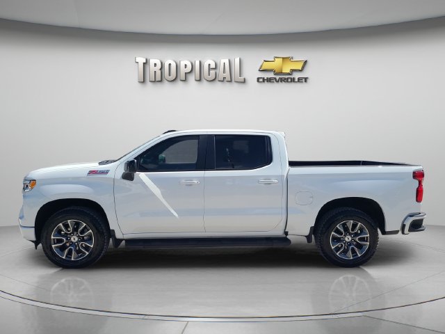 Used 2025 Chevrolet Silverado 1500 RST AWD/4WD image 2