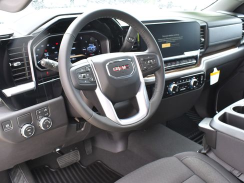 New 2026 GMC Sierra 1500 SLE w/ Preferred Package RWD image 14