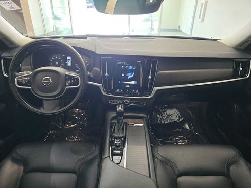 Used 2020 Volvo V90 T6 Cross Country AWD/4WD image 10