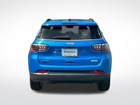 Used 2024 Jeep Compass Latitude AWD/4WD image 5