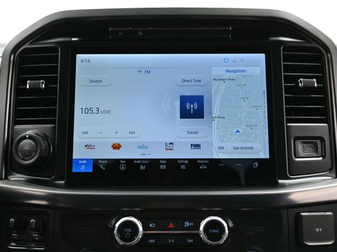 Used 2025 Ford F150 Platinum w/ FX4 Off-Road Package image 28