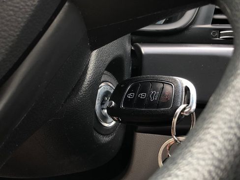 Used 2018 Hyundai Sonata SE FWD image 18