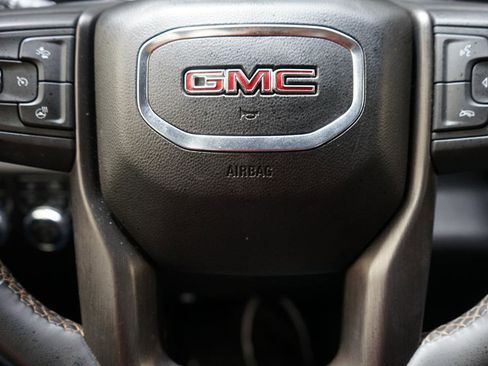 Used 2024 GMC Sierra 2500 AT4 w/ Technology Package AWD/4WD image 18