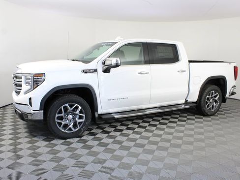 New 2026 GMC Sierra 1500 SLT w/ SLT Premium Plus Package AWD/4WD image 2