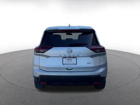 Used 2025 Nissan Rogue SV image 12