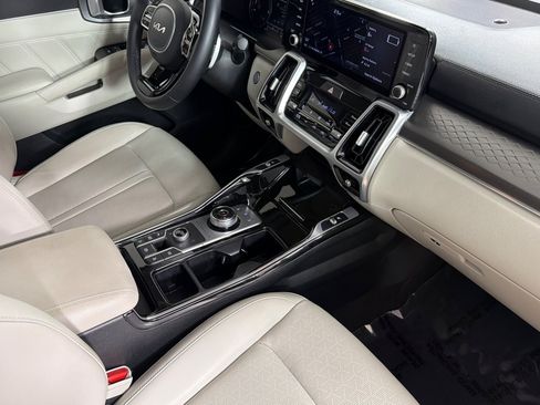 Used 2022 Kia Sorento SX AWD/4WD image 15