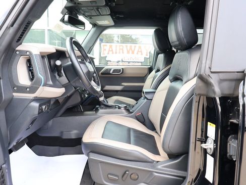 Used 2022 Ford Bronco Wildtrak AWD/4WD image 14