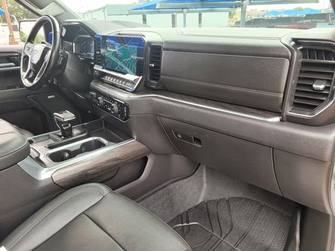 Used 2023 Chevrolet Silverado 1500 LTZ w/ LTZ Premium Texas Edition AWD/4WD image 8