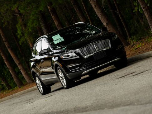 Used 2019 Lincoln MKC Select w/ Select Plus Package image 49