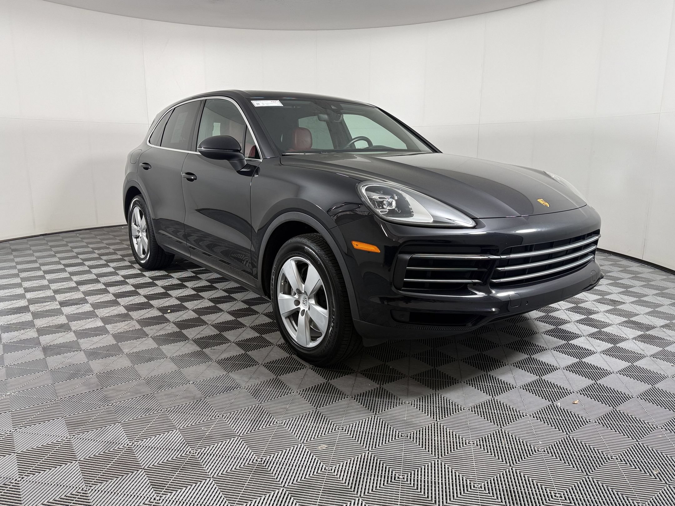 Used 2022 Porsche Cayenne AWD/4WD image 7