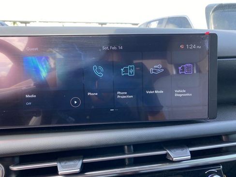 Certified 2025 Hyundai Santa Cruz SE image 34