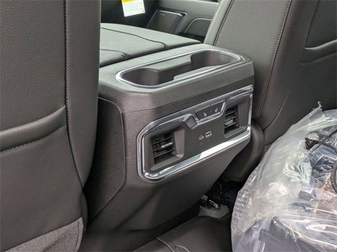 New 2026 GMC Sierra 3500 Denali w/ Denali Reserve Package image 31