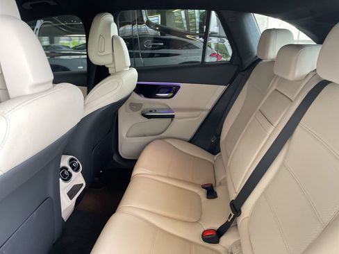 Used 2026 Mercedes-Benz GLC 300 image 5