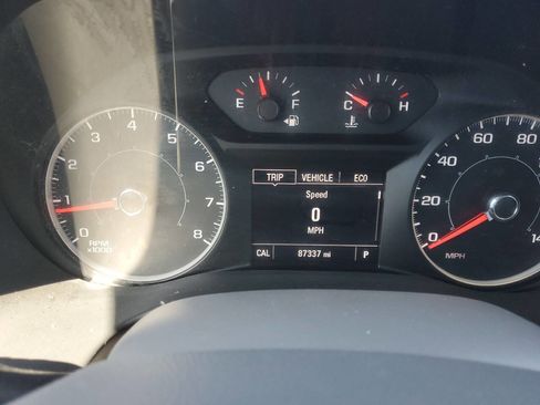 Used 2018 GMC Acadia SLE w/ Driver Alert Package I image 10