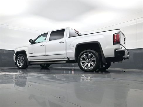 Used 2018 GMC Sierra 1500 Denali w/ Denali Ultimate Package image 27