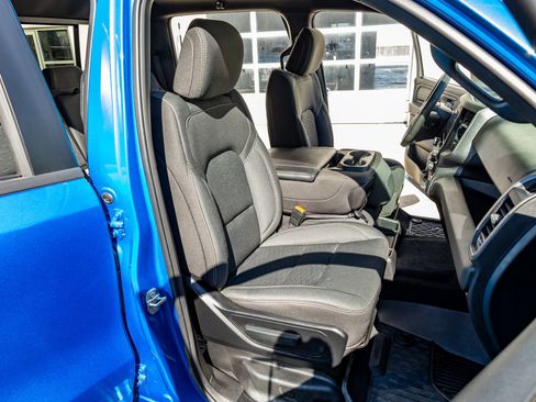 Used 2025 RAM 1500 Classic Warlock image 32