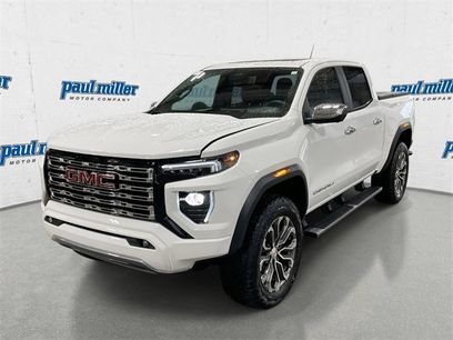 Used 2025 GMC Canyon Denali