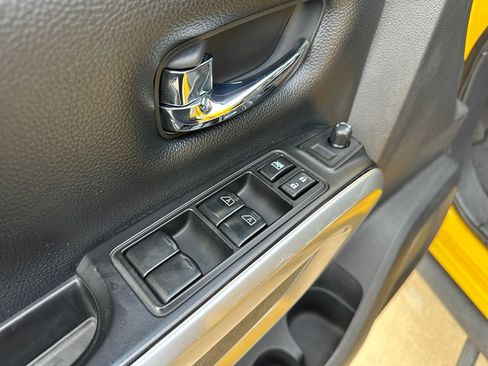 Used 2017 Nissan Titan PRO-4X image 10