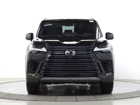 Used 2023 Lexus LX 600 4WD w/ Appearance Package image 2