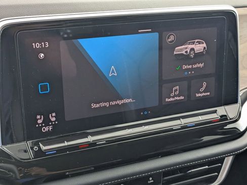 Used 2025 Volkswagen Atlas SE image 20