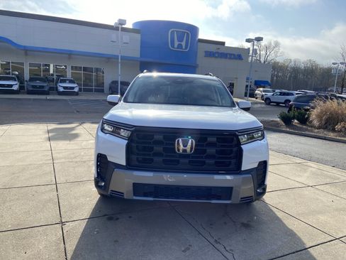 New 2026 Honda Pilot EX-L image 3
