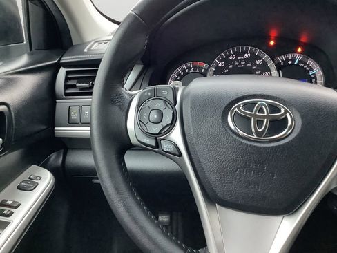 Used 2014 Toyota Camry SE image 21