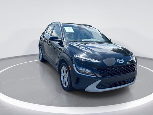 Used 2023 Hyundai Kona SEL w/ Cargo Package FWD image 2