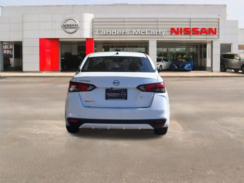 New 2025 Nissan Versa S w/ Trunk Package image 4