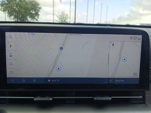 Used 2024 Hyundai Kona Limited FWD image 19