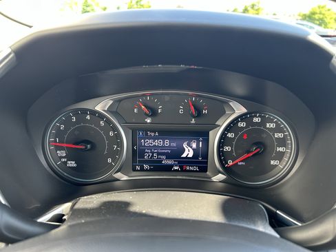 Used 2022 Chevrolet Equinox LT w/ Driver Convenience Package AWD/4WD image 25