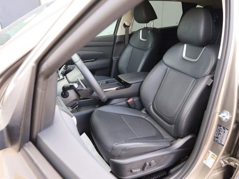 Used 2025 Hyundai Tucson Limited AWD/4WD image 10
