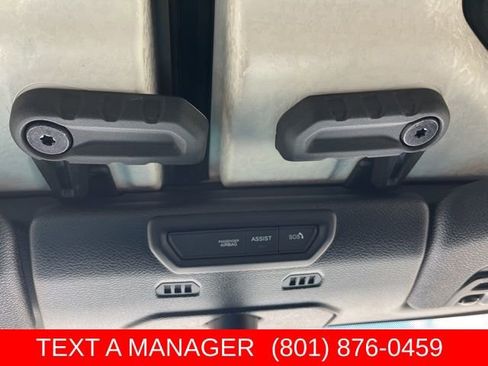 Used 2023 Jeep Gladiator Overland AWD/4WD image 31