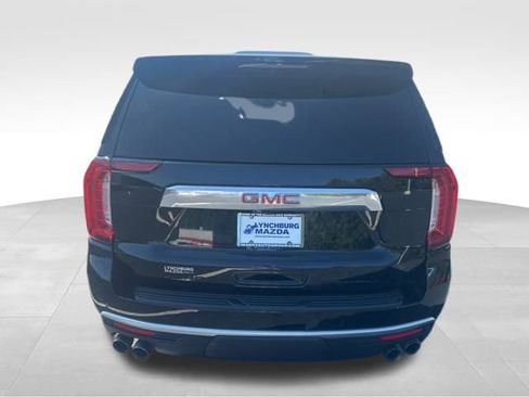 Used 2022 GMC Yukon XL Denali w/ Denali Premium Package image 5